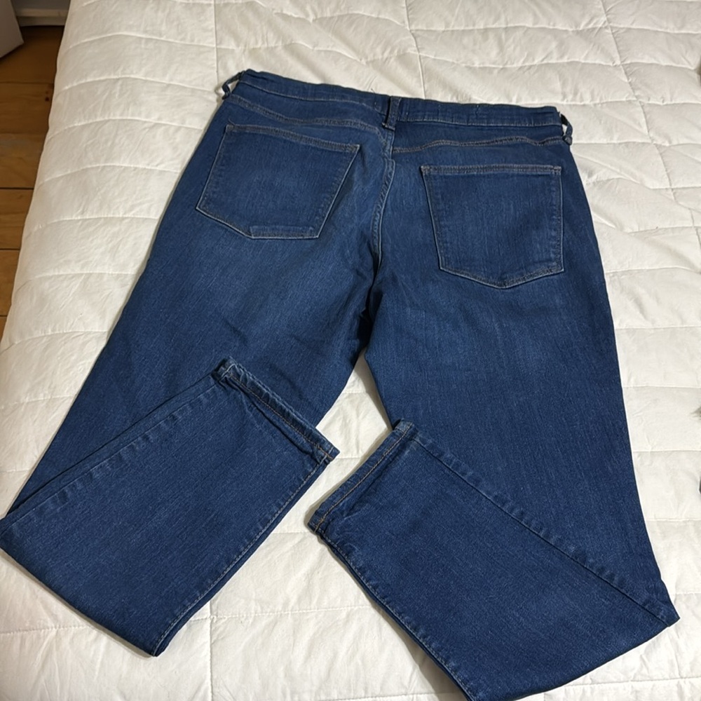 Women’s Jeans Universal Thread - Picture 3 of 3